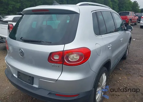 2011 Volkswagen Tiguan Sel z USA, uszkodzony, nr VIN WVGAV7AX1BW520990